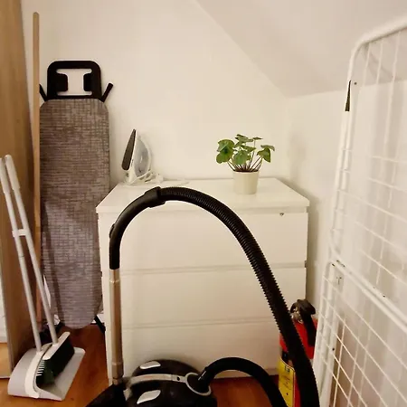 King Bed Great Location Floor 펜션 베르겐