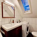 King Bed Great Location Floor * Bergen